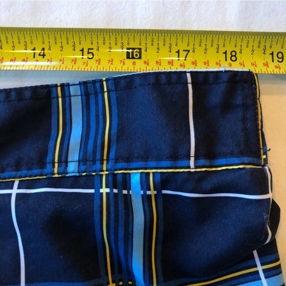 Corona Extra Board Shorts Size Large - Picture 8 of 10